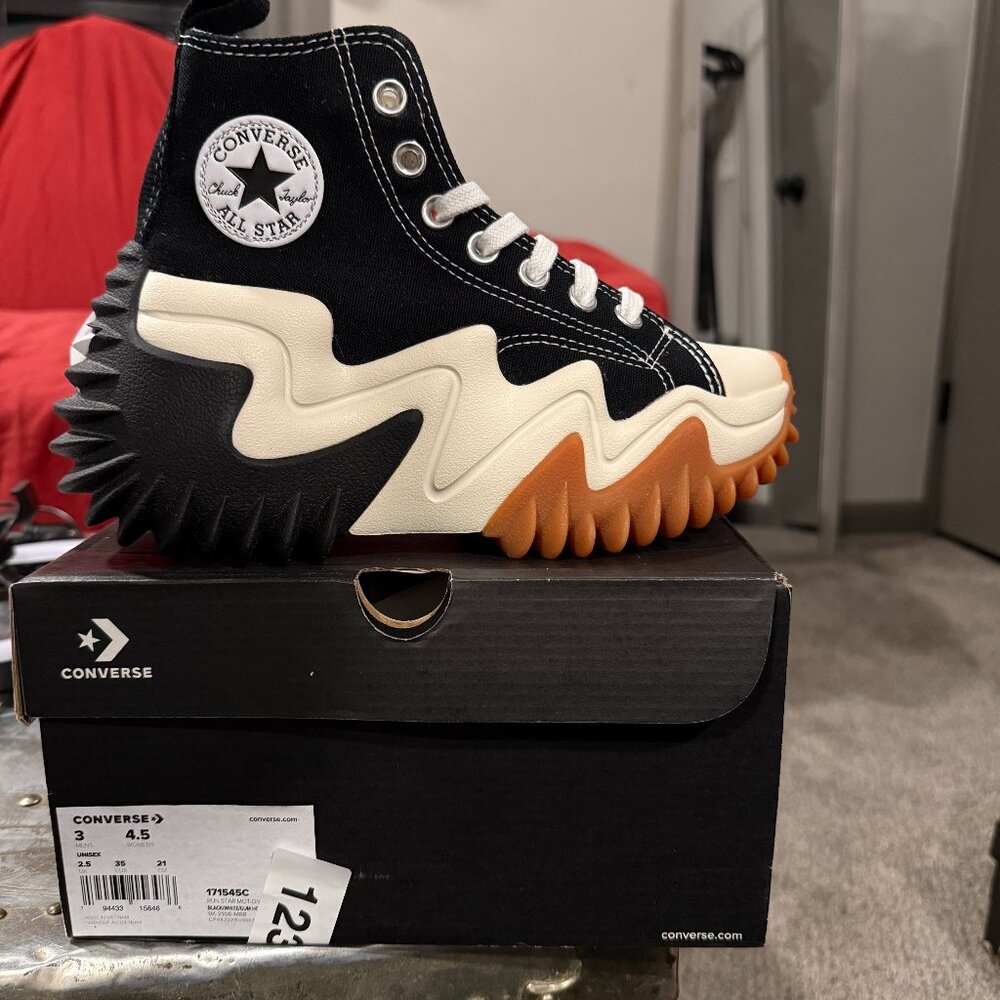 Converse Run Star in motion Platform * Brand New*